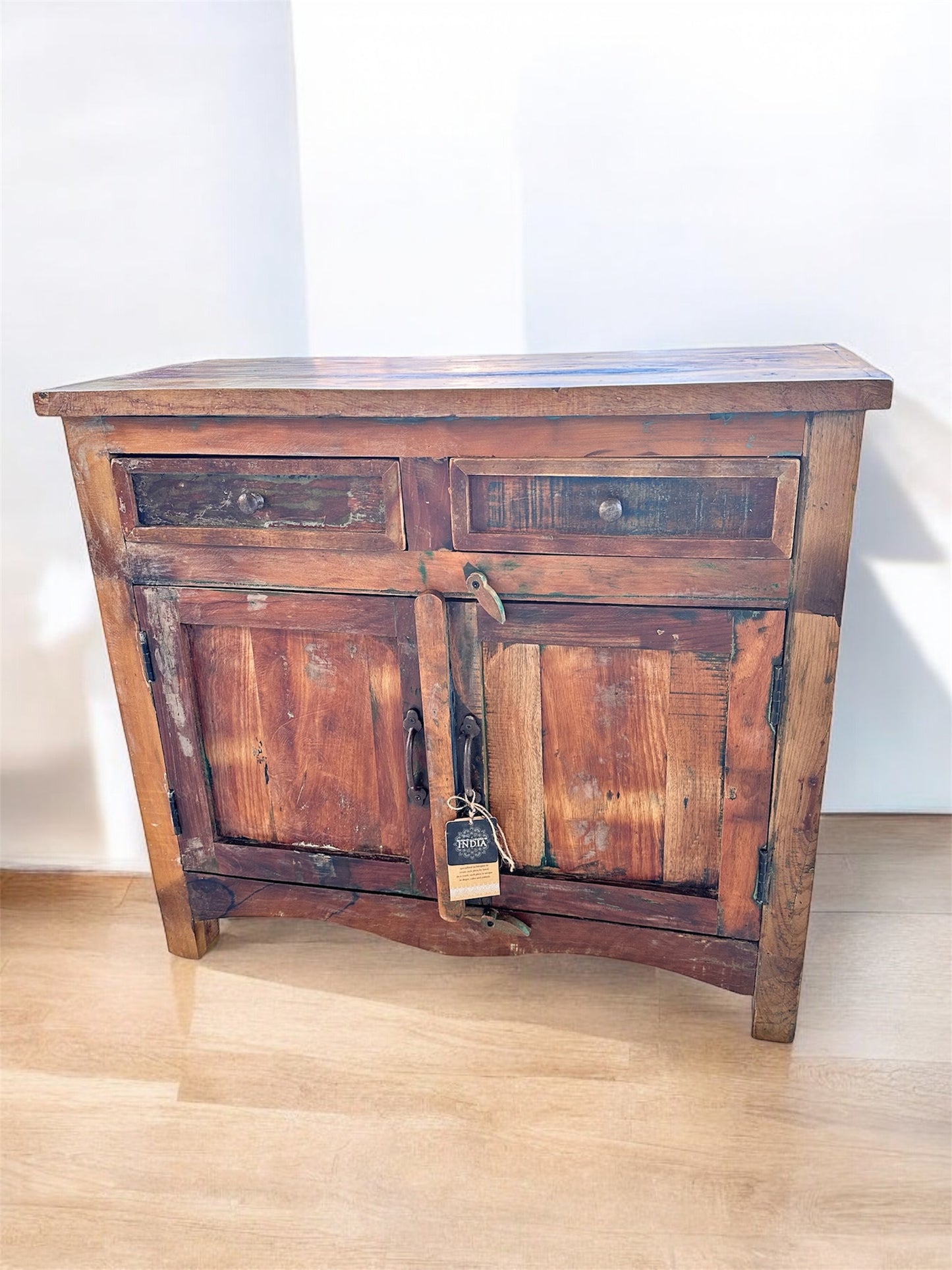 Kia Two door Sideboard